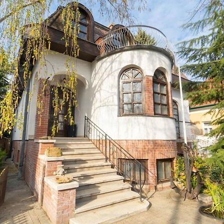 Villa Butterfly Budapest Exterior foto